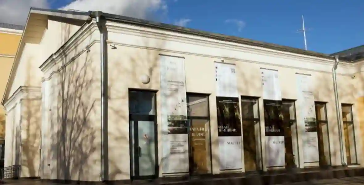 Новость Она за рулем» изучает EVOLUTE i‑PRO и новый маршрут